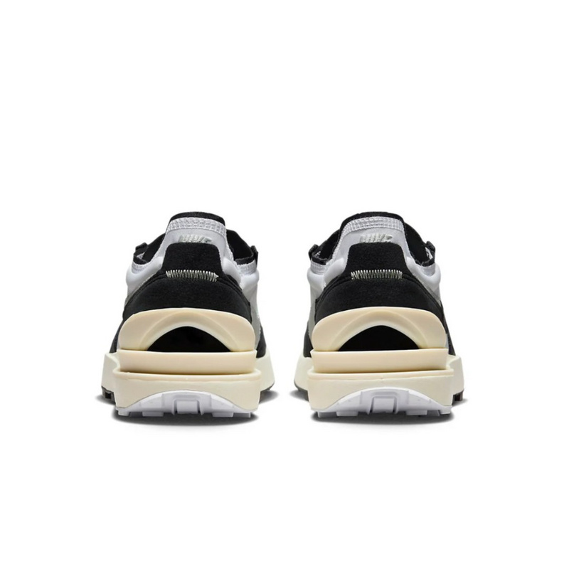 Изображение Nike Waffle One SE Split 'Black White'
