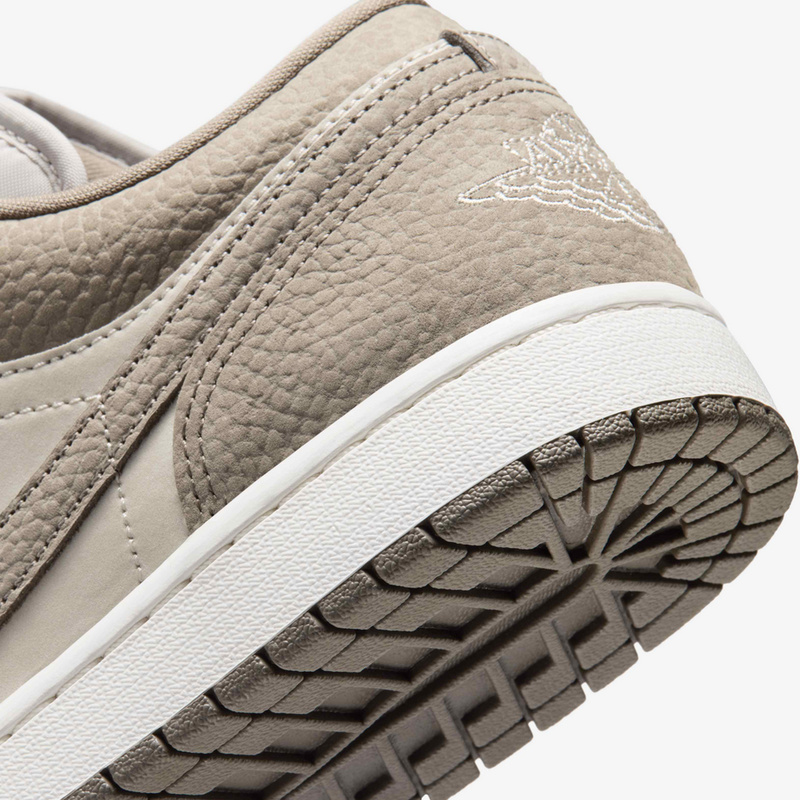 Изображение Nike Air Jordan 1 Low 'Olive Grey'