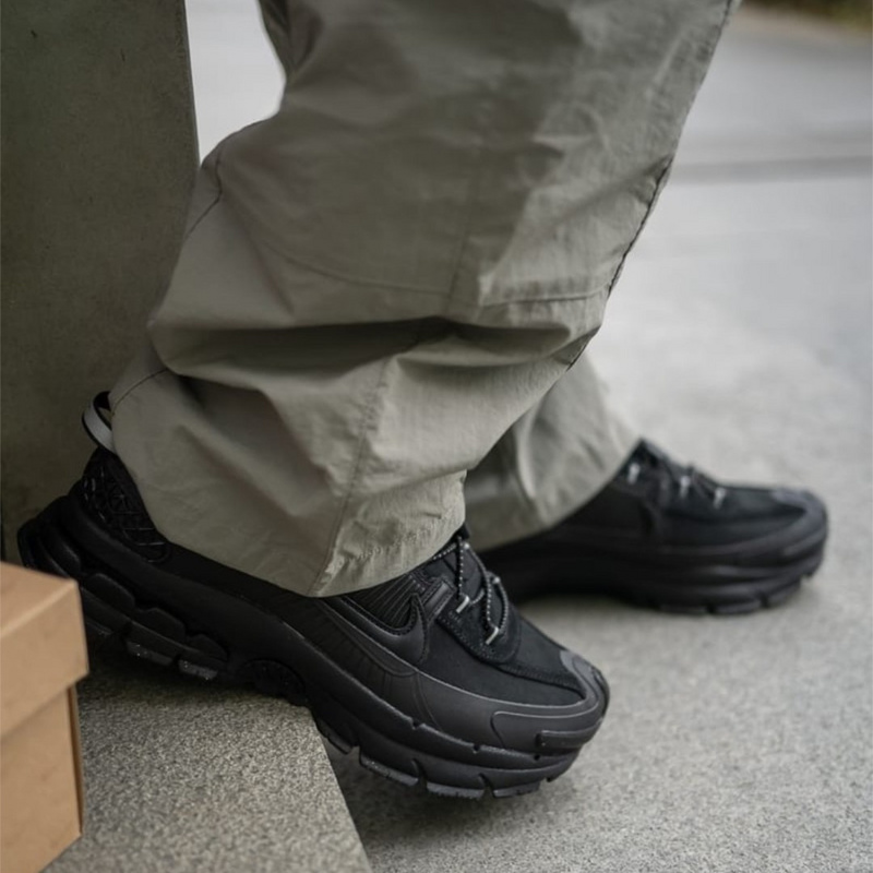Изображение Nike Zoom Vomero 5 Roam 'Black'